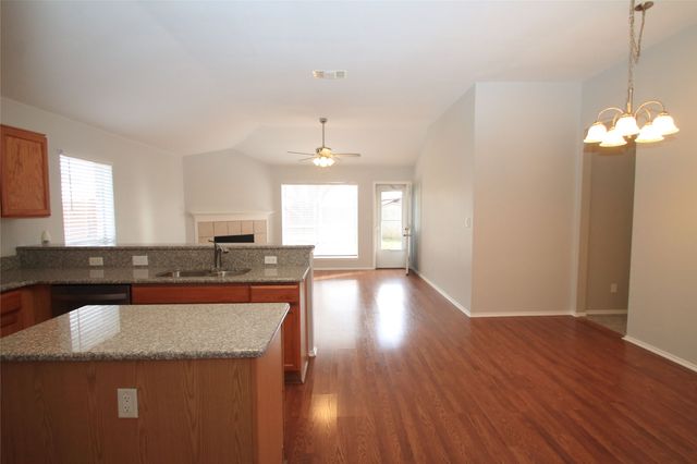 824 Dixon Lane, Denton, TX 76207