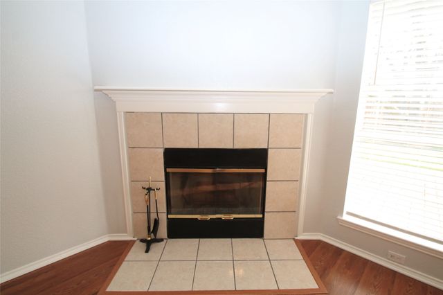 824 Dixon Lane, Denton, TX 76207