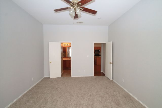 824 Dixon Lane, Denton, TX 76207