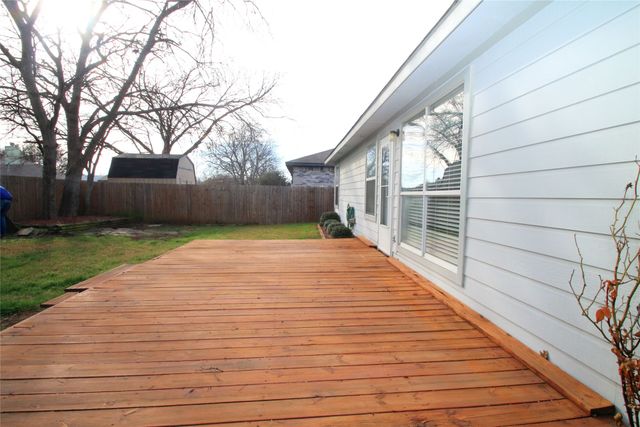 824 Dixon Lane, Denton, TX 76207