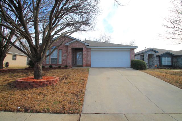 824 Dixon Lane, Denton, TX 76207