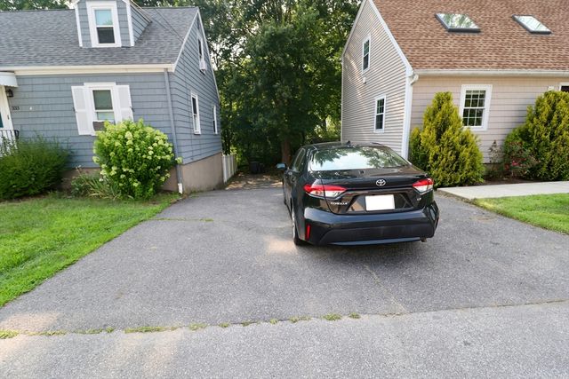329 Bridge St, Dedham, MA 02026