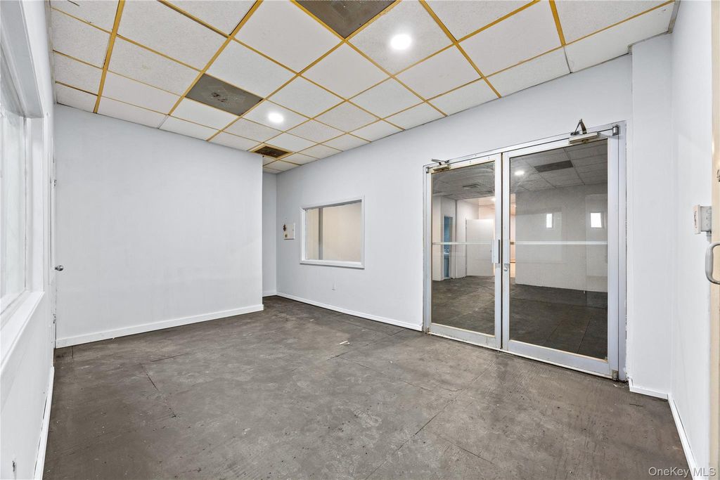 76-14 Rockaway Boulevard, Woodhaven, NY 11421 — photo 5