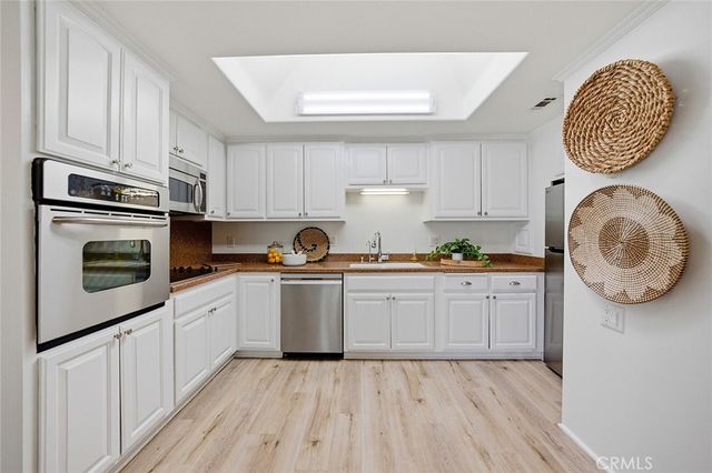 1125 Northwood, Seal Beach, CA 90740