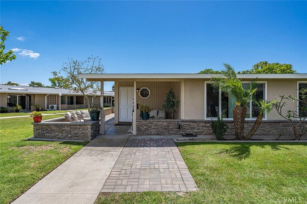 1125 Northwood, Seal Beach, CA 90740