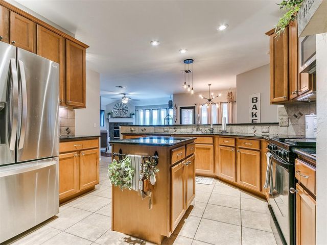 1808 Ada Sage Lane, Edmond, OK 73003