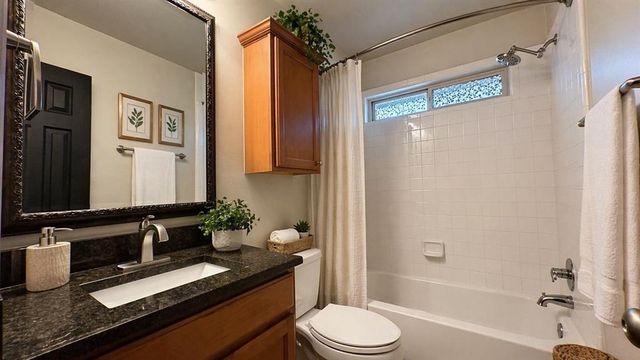 1808 Ada Sage Lane, Edmond, OK 73003