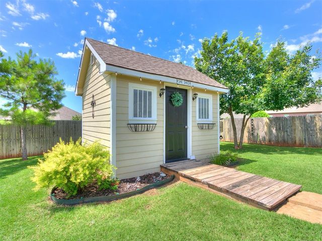 1808 Ada Sage Lane, Edmond, OK 73003