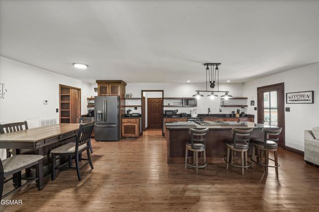 2784 Maplecrest Lane, Sevierville, TN 37876