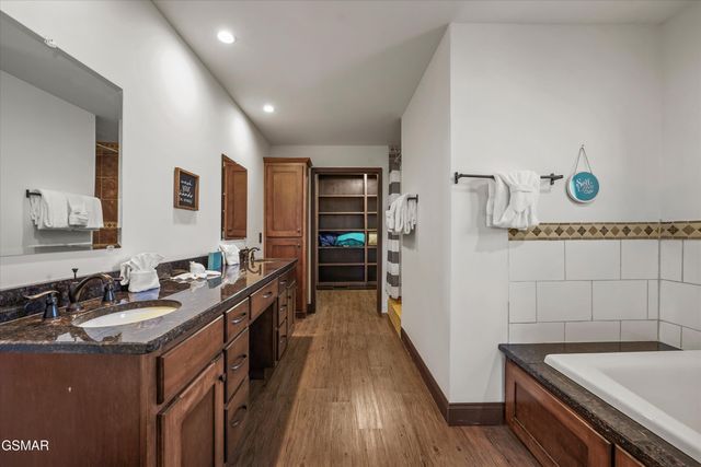 2784 Maplecrest Lane, Sevierville, TN 37876