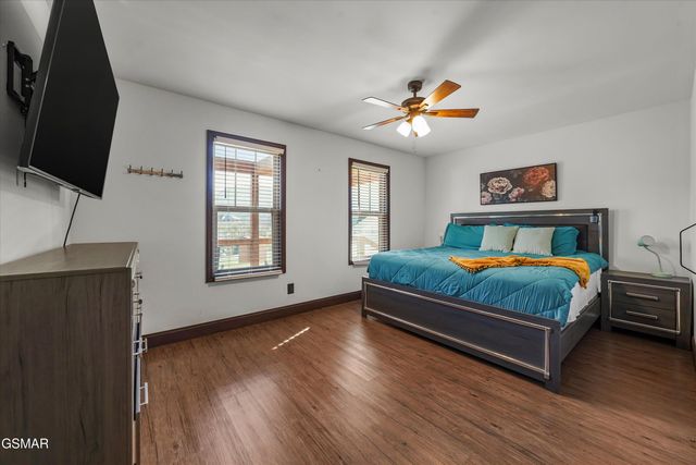 2784 Maplecrest Lane, Sevierville, TN 37876