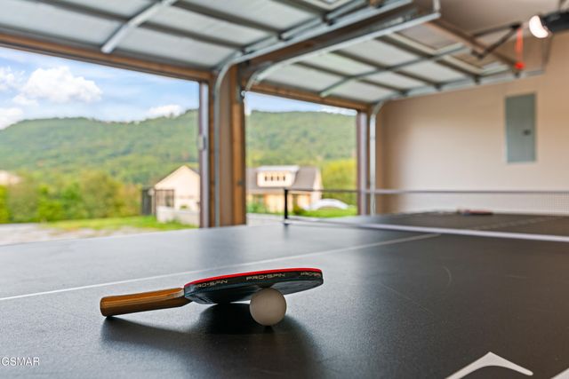 2784 Maplecrest Lane, Sevierville, TN 37876