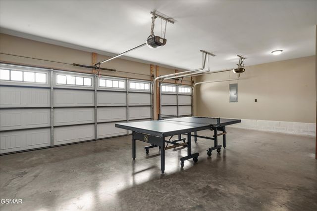 2784 Maplecrest Lane, Sevierville, TN 37876