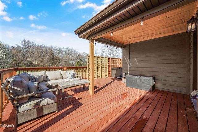 2784 Maplecrest Lane, Sevierville, TN 37876