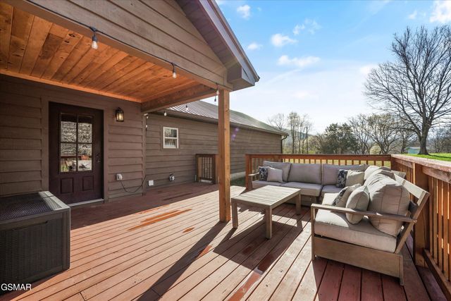 2784 Maplecrest Lane, Sevierville, TN 37876