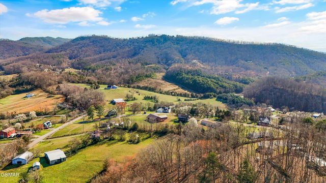 2784 Maplecrest Lane, Sevierville, TN 37876