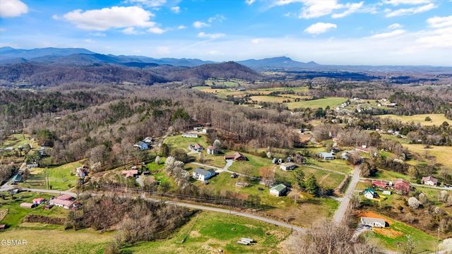 2784 Maplecrest Lane, Sevierville, TN 37876