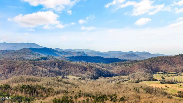 2784 Maplecrest Lane, Sevierville, TN 37876