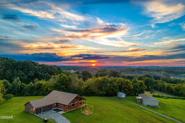 2784 Maplecrest Lane, Sevierville, TN 37876