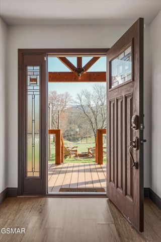 2784 Maplecrest Lane, Sevierville, TN 37876