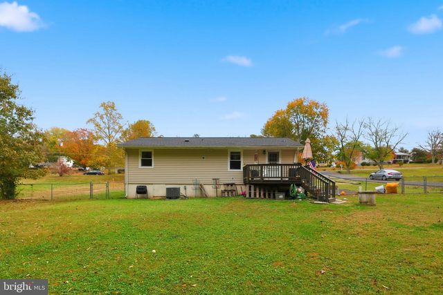 11006 DOE CIR, Fredericksburg, VA 22407