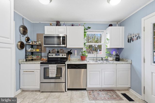 11006 DOE CIR, Fredericksburg, VA 22407