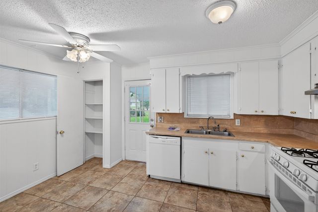 1422 Lampkin Street, Bossier City, LA 71111