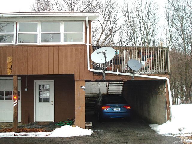 220-224 Hobbs Lane 220 224A 224B, Clinton Corners, NY 12514