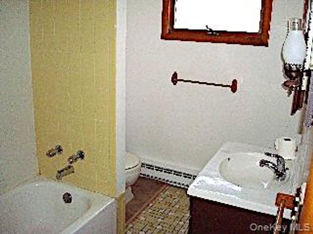 220-224 Hobbs Lane 220 224A 224B, Clinton Corners, NY 12514