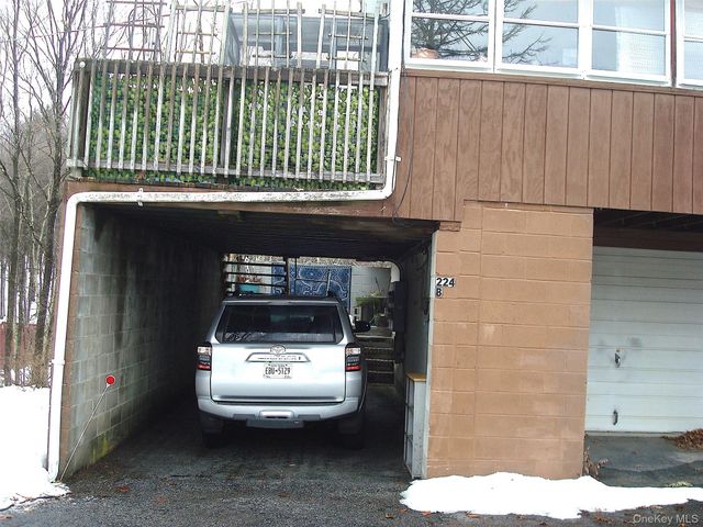 220-224 Hobbs Lane 220 224A 224B, Clinton Corners, NY 12514