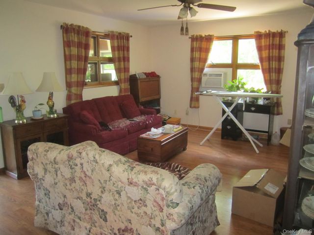 220-224 Hobbs Lane 220 224A 224B, Clinton Corners, NY 12514