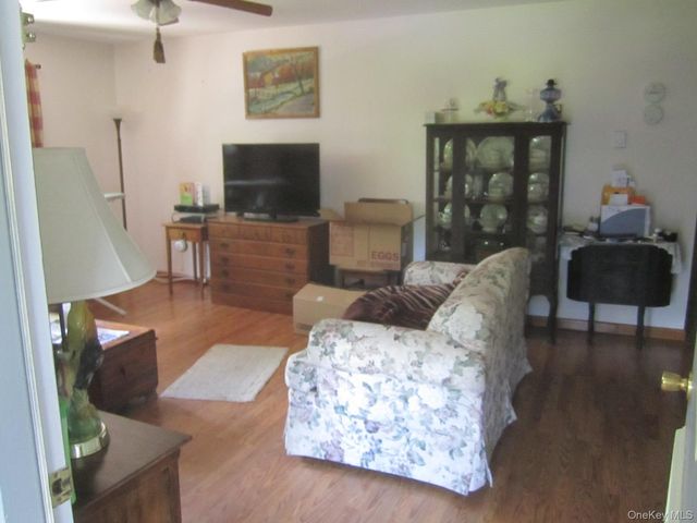 220-224 Hobbs Lane 220 224A 224B, Clinton Corners, NY 12514