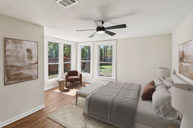 403 S Willomet Avenue, Dallas, TX 75208