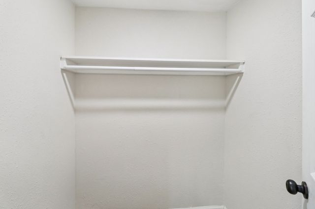 403 S Willomet Avenue, Dallas, TX 75208