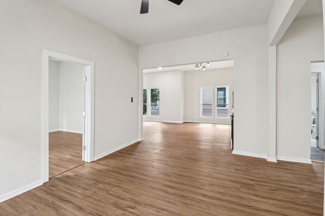 403 S Willomet Avenue, Dallas, TX 75208