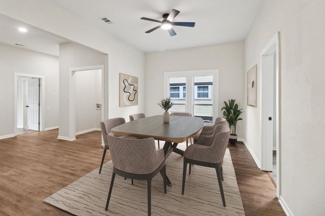 403 S Willomet Avenue, Dallas, TX 75208