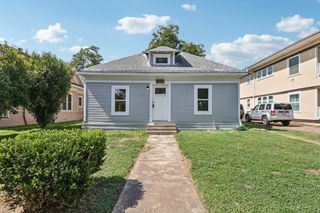 403 S Willomet Avenue, Dallas, TX 75208