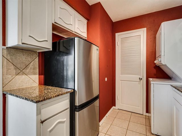 2527 NW 62nd Street 219, Oklahoma City, OK 73112