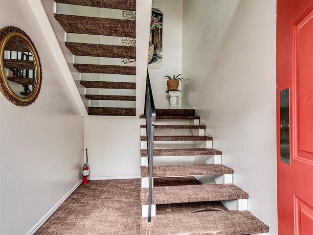2527 NW 62nd Street 219, Oklahoma City, OK 73112