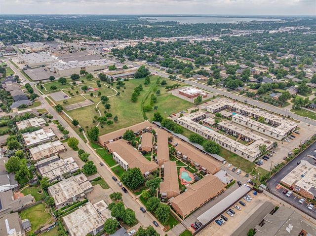 2527 NW 62nd Street 219, Oklahoma City, OK 73112