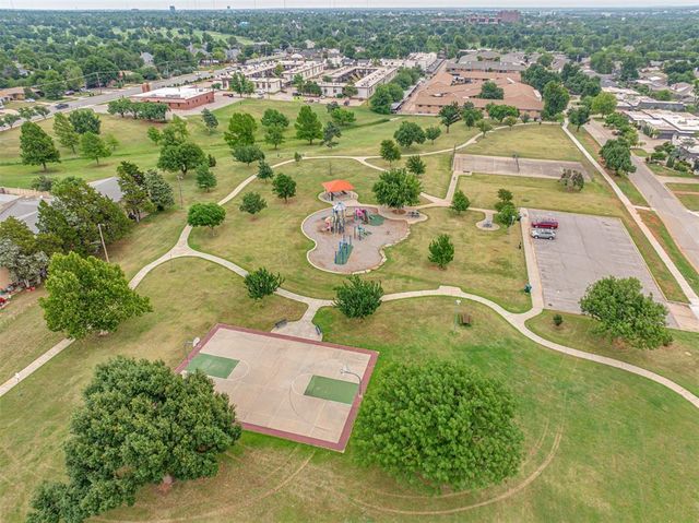 2527 NW 62nd Street 219, Oklahoma City, OK 73112