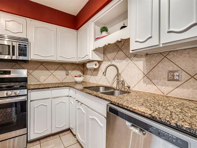 2527 NW 62nd Street 219, Oklahoma City, OK 73112