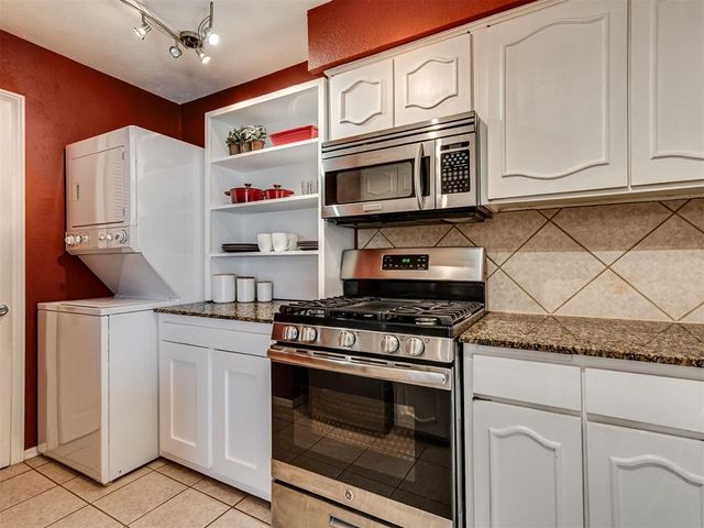 2527 NW 62nd Street 219, Oklahoma City, OK 73112