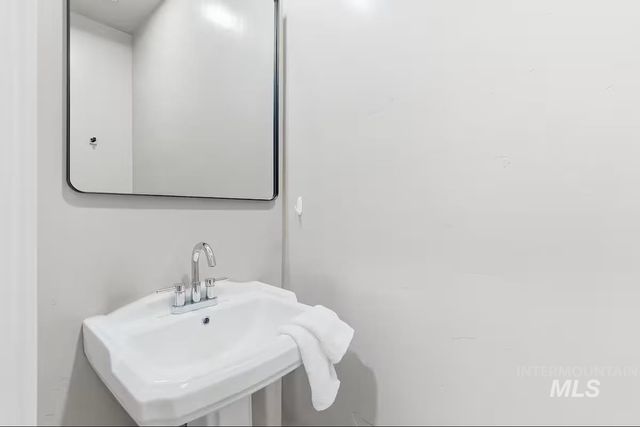 1113 West Blaine Avenue, Nampa, ID 83651