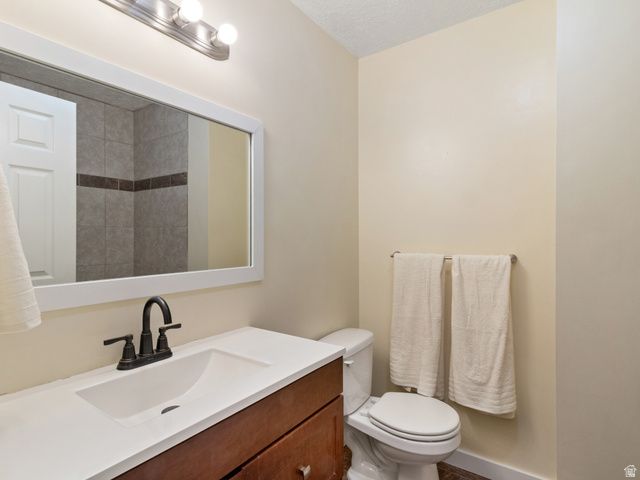 9 S 100 W, Kaysville, UT 84037