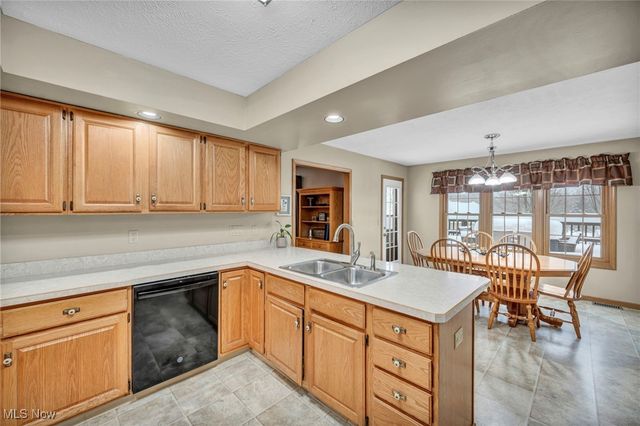 10035 College Park Drive, Concord, OH 44060