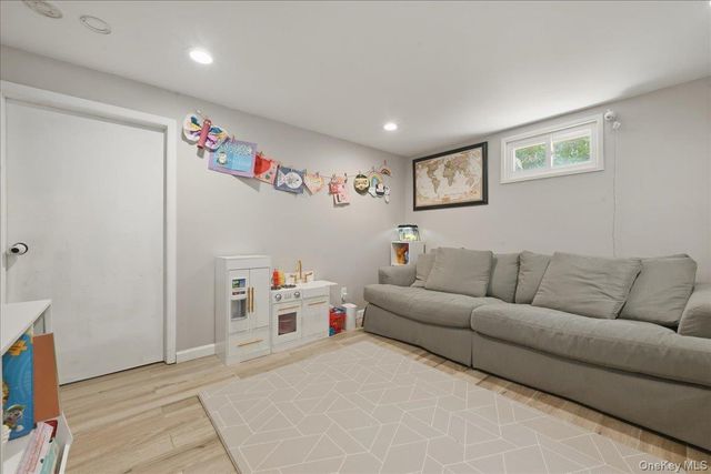1924 Carroll Avenue, Merrick, NY 11566