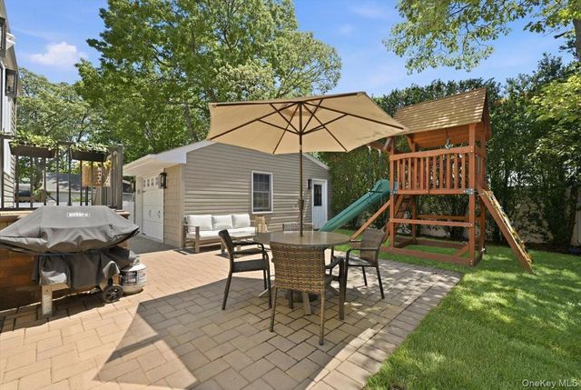 1924 Carroll Avenue, Merrick, NY 11566