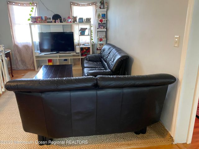 35-37 Hudson Avenue, North Middletown, NJ 07748