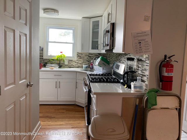 35-37 Hudson Avenue, North Middletown, NJ 07748